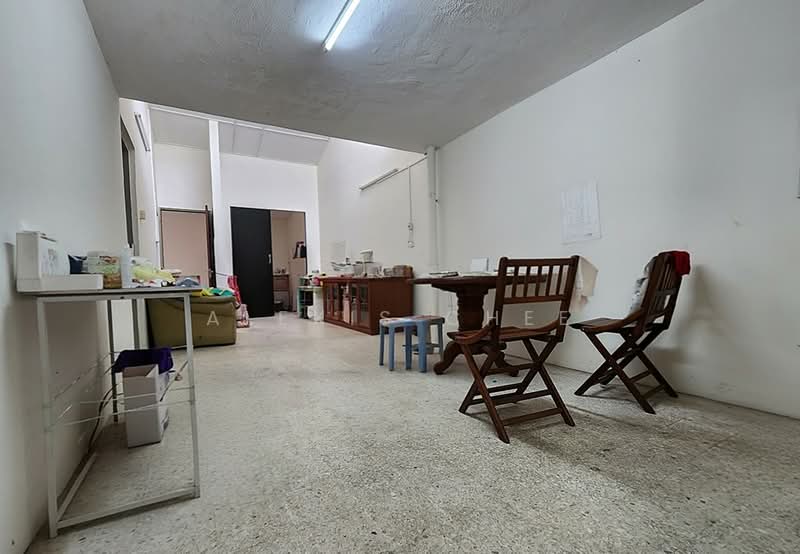 Rumah Teres 1 Tingkat untuk Dijual di Menglembu (Perak) - Alexis Chee - Living Room - PropertyGuru.com.my