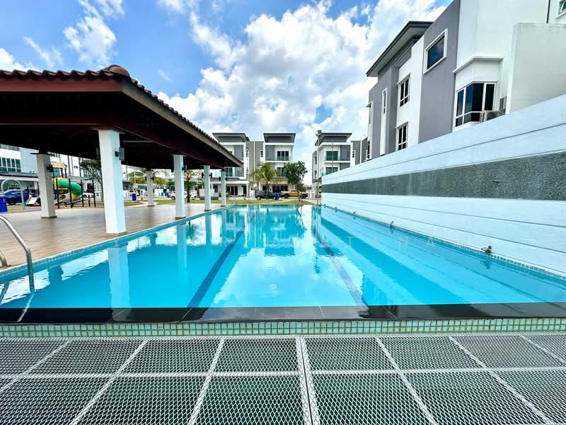 Semi-Detached House for Sale in Setia Alam (Selangor) - Syukor Hartanah - Exterior - PropertyGuru.com.my
