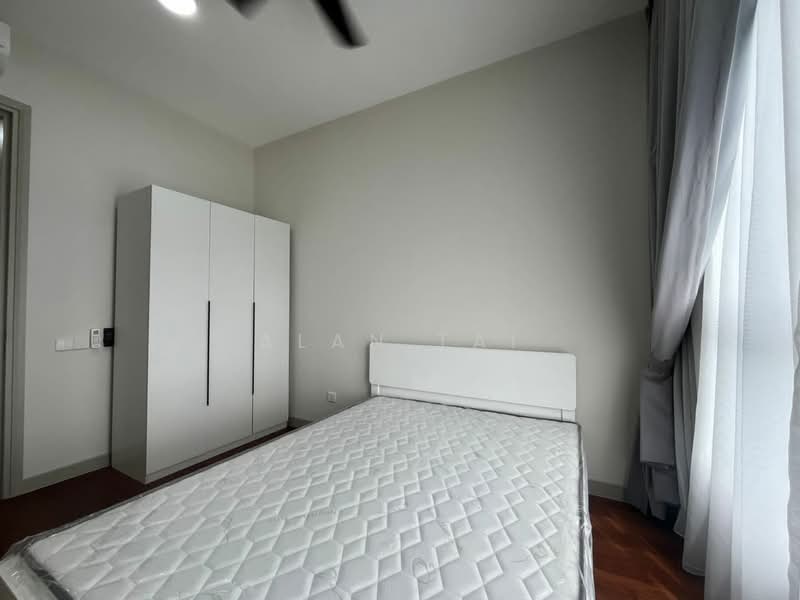 Kondominium untuk Dijual di Residensi Astrea - Alan Tai - Bedroom - PropertyGuru.com.my