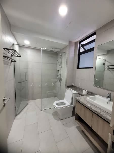 Kondominium untuk Dijual di Residensi Astrea - Alan Tai - Bathroom - PropertyGuru.com.my