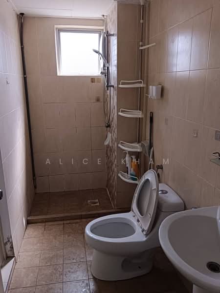 Servis Apartment untuk Disewa di Rhythm Avenue - Alice Kham - Bathroom - PropertyGuru.com.my