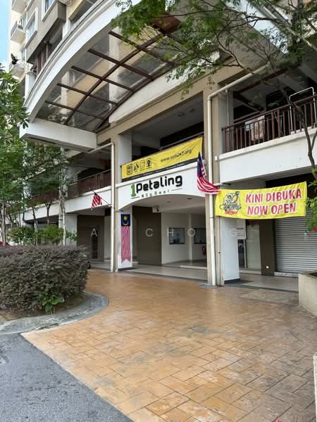 Kondominium untuk Disewa di 1 Petaling - Ray Chong - Condo's Lobby - PropertyGuru.com.my