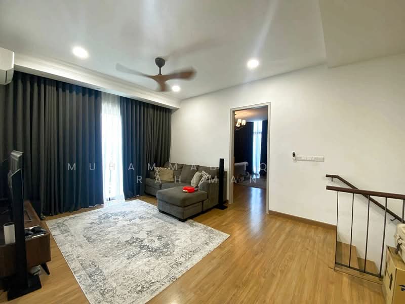 Link Bungalow for Sale in Petaling Jaya (Selangor) - Muhammad Iqmal Rahiman - Living Room - PropertyGuru.com.my