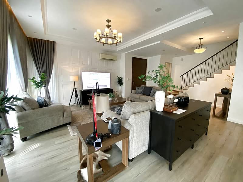 Link Bungalow for Sale in Petaling Jaya (Selangor) - Muhammad Iqmal Rahiman - Living Room - PropertyGuru.com.my