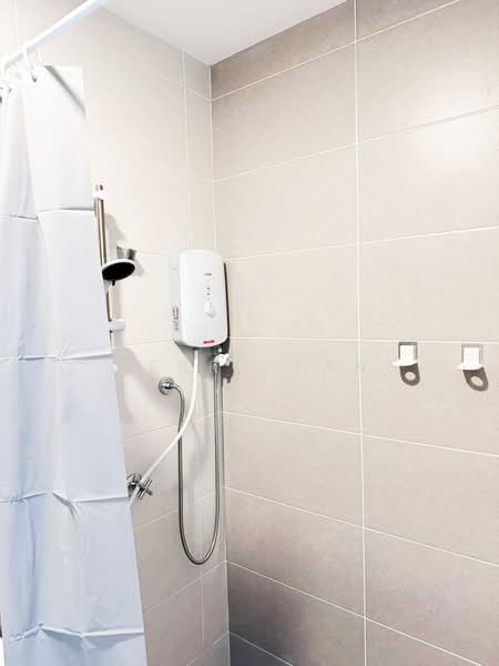 Kondominium untuk Disewa di The Amarene - Jerry Tan - Bathroom - PropertyGuru.com.my