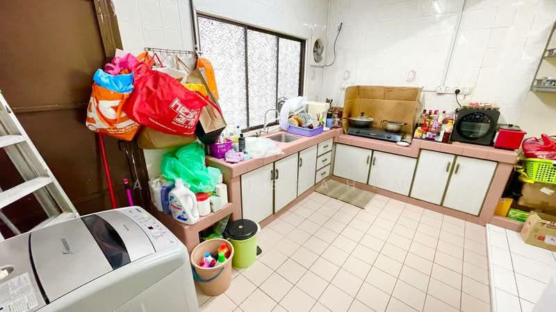 Rumah Teres 2 Tingkat untuk Dijual di Taman Indah Perdana (Kepong) - Azli Ibrahim - Kitchen - PropertyGuru.com.my