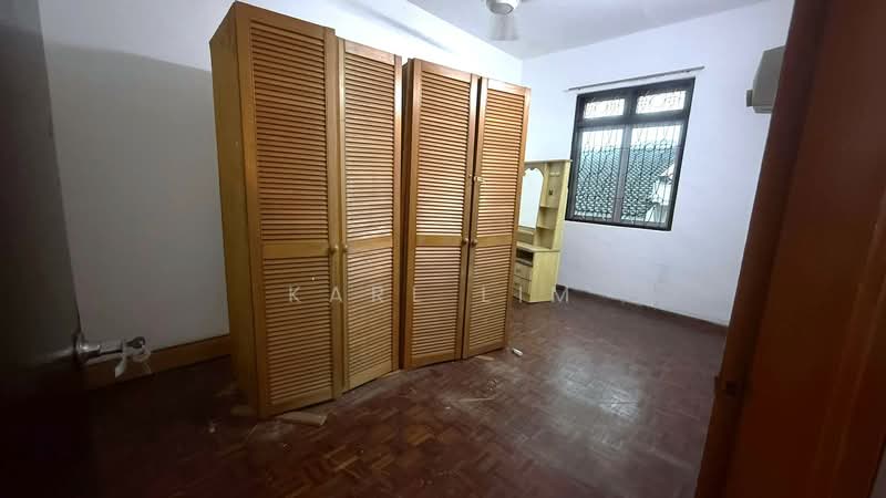 2-storey Terraced House for Sale in Taman Tasek (Johor Bahru) - Karl Lim - Bedroom - PropertyGuru.com.my