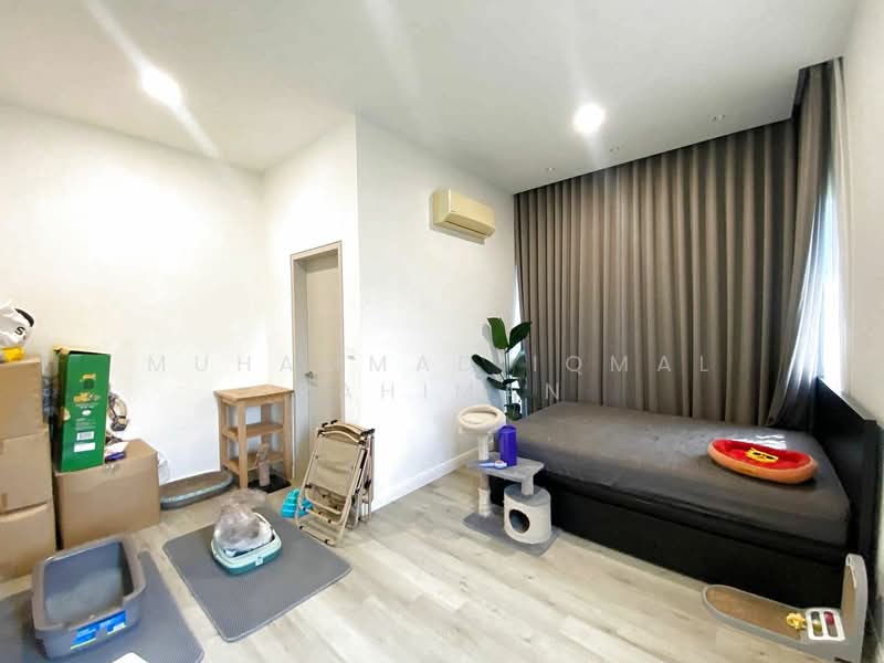 Semi-Detached House for Sale in Kota Kemuning (Shah Alam) - Muhammad Iqmal Rahiman - Bedroom - PropertyGuru.com.my