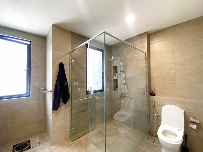 Semi-Detached House for Sale in Kota Kemuning (Shah Alam) - Muhammad Iqmal Rahiman - Bathroom - PropertyGuru.com.my