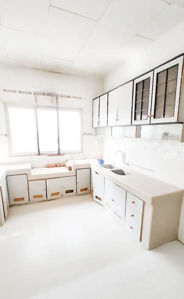 Rumah Teres 2 Tingkat untuk Dijual di Taman Suria Jaya (Cheras) - Azli Ibrahim - Kitchen - PropertyGuru.com.my