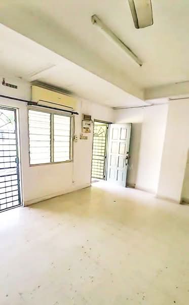 Rumah Teres 2 Tingkat untuk Dijual di Taman Suria Jaya (Cheras) - Azli Ibrahim - Interior - PropertyGuru.com.my