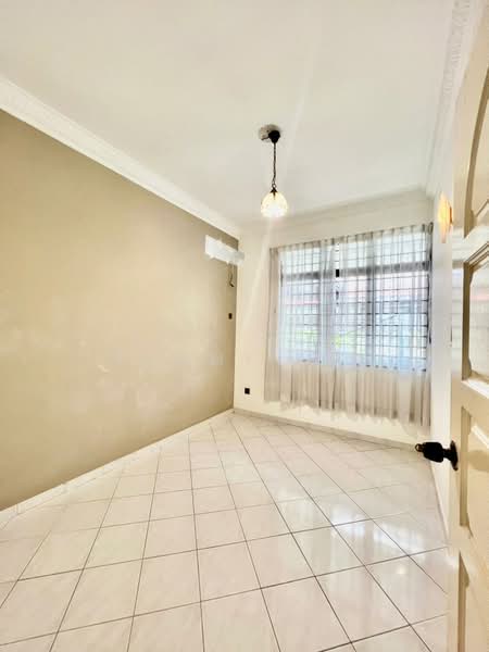 Semi-Detached House for Sale in Taman Molek (Johor Bahru) - Tommy Tai - Interior - PropertyGuru.com.my