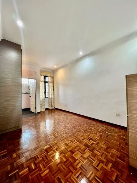 Semi-Detached House for Sale in Taman Molek (Johor Bahru) - Tommy Tai - Living Room - PropertyGuru.com.my