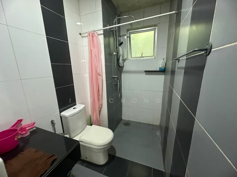 Condominium for Rent at The Wharf Residence - Ivy Chong - Bathroom - PropertyGuru.com.my