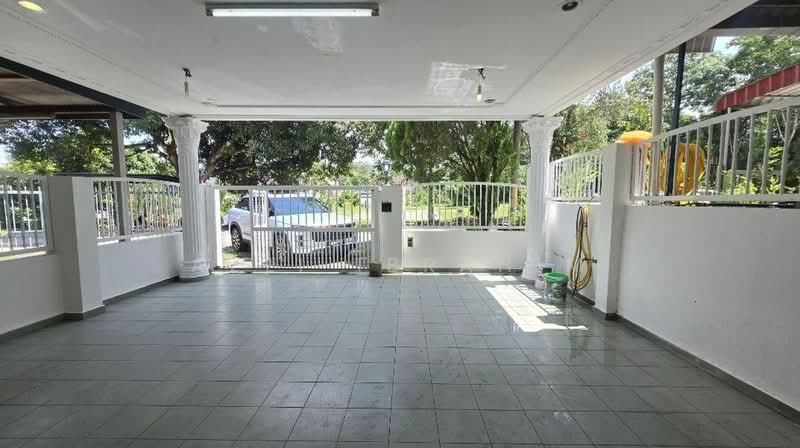 Rumah Teres 2 Tingkat untuk Dijual di Taman Hiew Piow (Semenyih) - Azli Ibrahim - Exterior - PropertyGuru.com.my