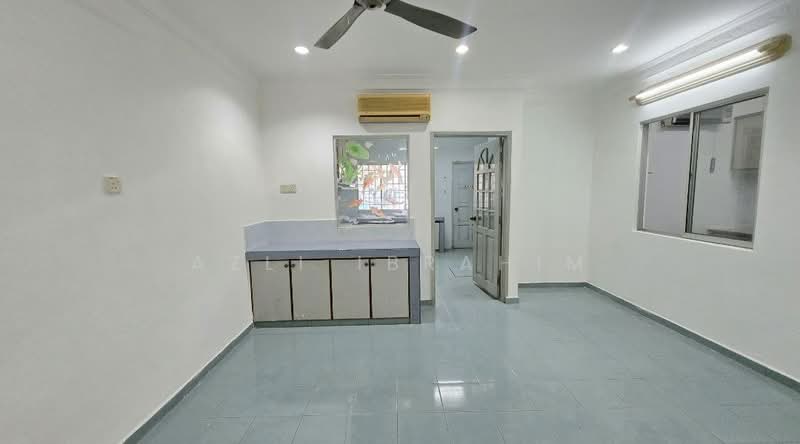 Rumah Teres 2 Tingkat untuk Dijual di Taman Hiew Piow (Semenyih) - Azli Ibrahim - Interior - PropertyGuru.com.my