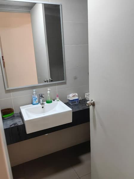 Servis Apartment untuk Disewa di 28 Boulevard - Rex Tan - Bathroom - PropertyGuru.com.my