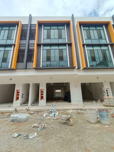 Kedai / Pejabat untuk Disewa di Bandar Baru Permas Jaya (Permas Jaya) - Caven Chan - Exterior - PropertyGuru.com.my