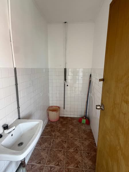 Shop / Office for Rent in Taman Johor Jaya (Johor Bahru) - Reyna Wong - Interior - PropertyGuru.com.my