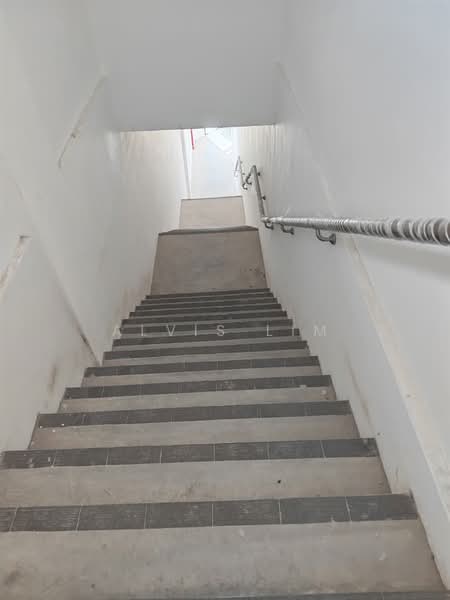 Kilang untuk Disewa di Seri Kembangan (Selangor) - Alvis Lim - Corridor - PropertyGuru.com.my
