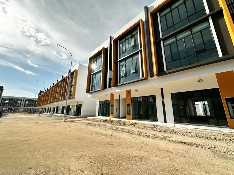 Kedai / Pejabat untuk Disewa di Bandar Baru Permas Jaya (Permas Jaya) - Caven Chan - Exterior - PropertyGuru.com.my