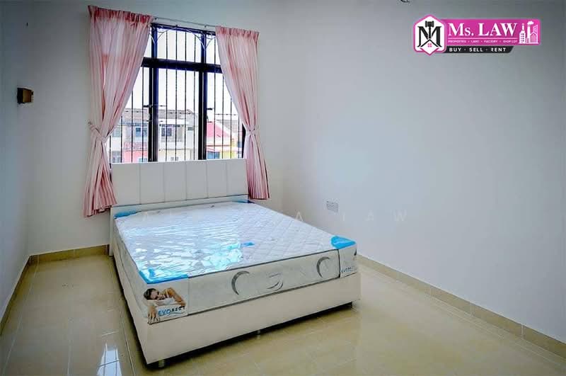 2.5-storey Terraced House for Sale in Sungai Ara (Penang) - Albeena Law - Bedroom - PropertyGuru.com.my