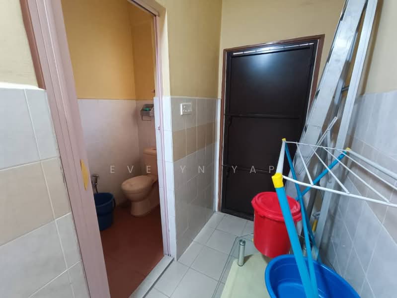 Terraced House for Sale in Puchong (Selangor) - Evelyn Yap - Bathroom - PropertyGuru.com.my
