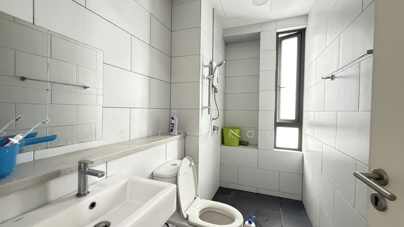 3-storey Terraced House for Sale in Tamansari (Rawang) - Chloe Kok - PropertyGuru.com.my