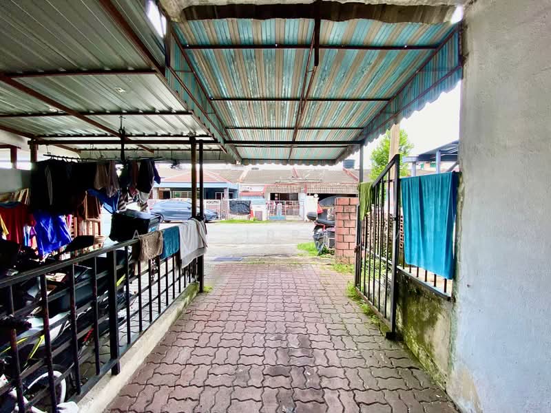 Rumah Bandar untuk Dijual di Taman Bukit Teratai (Ampang) - Azli Ibrahim - Exterior - PropertyGuru.com.my
