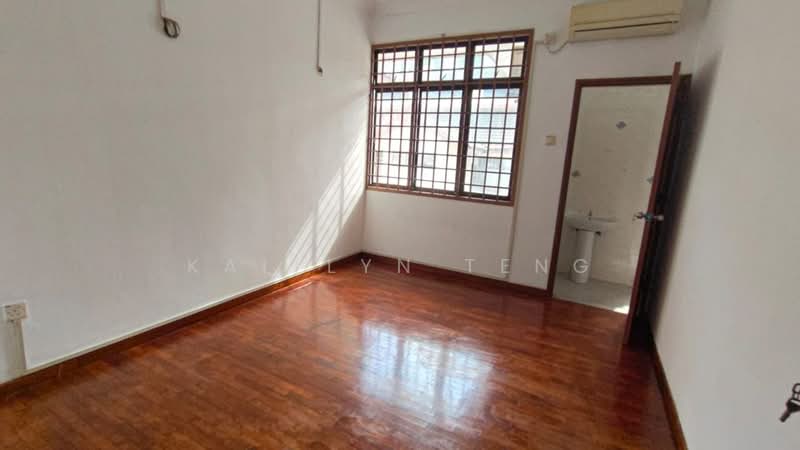 2-storey Terraced House for Sale in Taman Perling (Perling) - Kaitlyn Teng - PropertyGuru.com.my