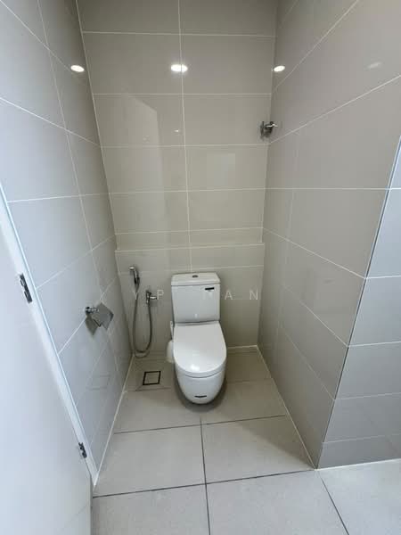 Kondominium untuk Dijual di Waltz Residences - YP Tan - Bathroom - PropertyGuru.com.my