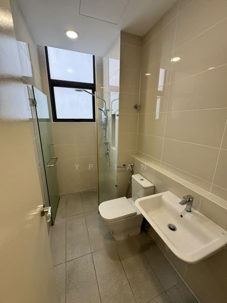Kondominium untuk Dijual di Waltz Residences - YP Tan - Bathroom - PropertyGuru.com.my