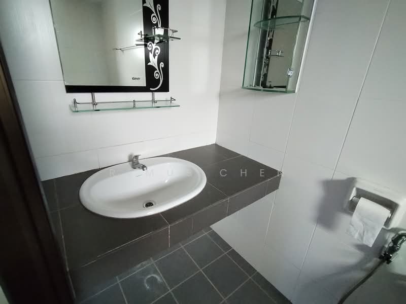 Kondominium untuk Dijual di 1 Petaling - Remus Chen - Bathroom - PropertyGuru.com.my