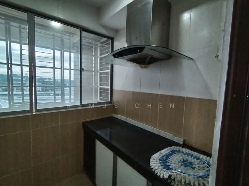 Kondominium untuk Dijual di 1 Petaling - Remus Chen - Kitchen - PropertyGuru.com.my