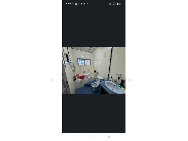 Rumah Berkembar untuk Dijual di Taman Overseas Union (Taman Oug) (Jalan Klang Lama (Old Klang Road)) - Kenny Chen - Bathroom - PropertyGuru.com.my