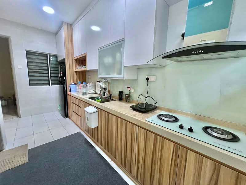 Cluster House for Sale in Taman Mutiara Rini (Skudai) - Karl Lim - Kitchen - PropertyGuru.com.my