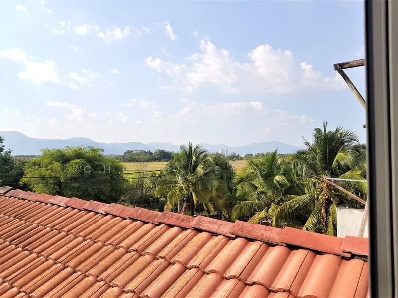 Tanah Banglo untuk Dijual di Taman Lapangan Ssi (Ipoh) - Chong Pei Sze - Roof - PropertyGuru.com.my