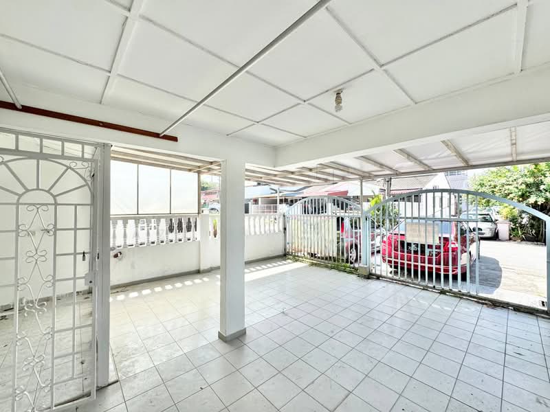 Rumah Teres 1 Tingkat untuk Dijual di Bandar Sri Damansara (Selangor) - Azli Ibrahim - Exterior - PropertyGuru.com.my