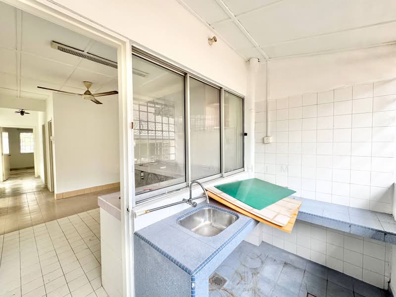 Rumah Teres 1 Tingkat untuk Dijual di Bandar Sri Damansara (Selangor) - Azli Ibrahim - Kitchen - PropertyGuru.com.my