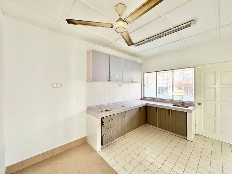 Rumah Teres 1 Tingkat untuk Dijual di Bandar Sri Damansara (Selangor) - Azli Ibrahim - Kitchen - PropertyGuru.com.my