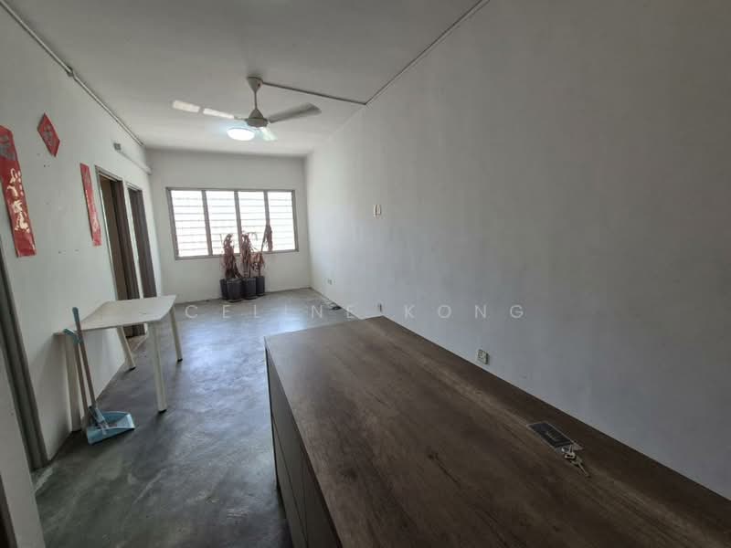 Apartment for Rent at Sri Dahlia - Celine Kong - Living Room - PropertyGuru.com.my
