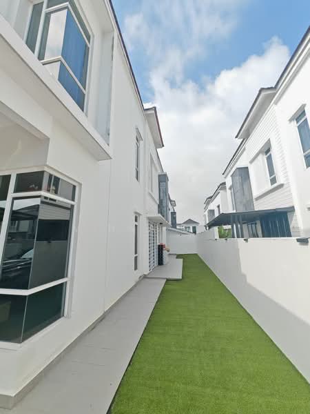 Rumah Teres 2 Tingkat untuk Dijual di Kempas (Johor Bahru) - Vinna Loh - PropertyGuru.com.my