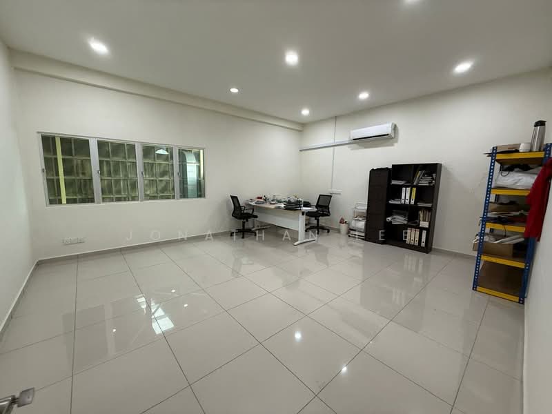 Semi-D Factory for Sale in Taman Perindustrian Puchong (Puchong) - Jonathan Lee - Interior - PropertyGuru.com.my