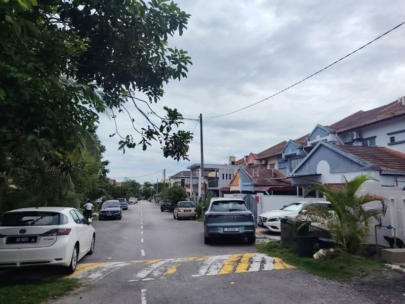 Rumah Teres 2 Tingkat untuk Dijual di Taman Kajang Perdana (Kajang) - Azli Ibrahim - Exterior - PropertyGuru.com.my