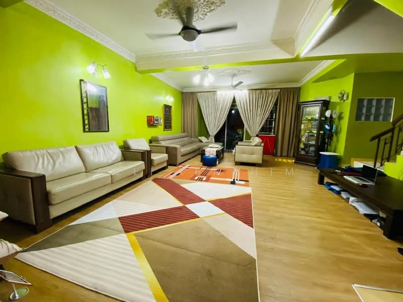 Rumah Teres 2 Tingkat untuk Dijual di Taman Kajang Perdana (Kajang) - Azli Ibrahim - Living Room - PropertyGuru.com.my