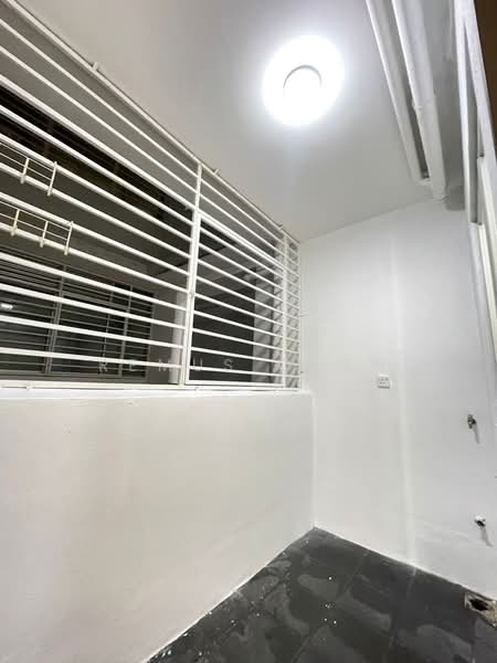 Kondominium untuk Dijual di Residensi KepongMas - Remus Chen - Balcony - PropertyGuru.com.my