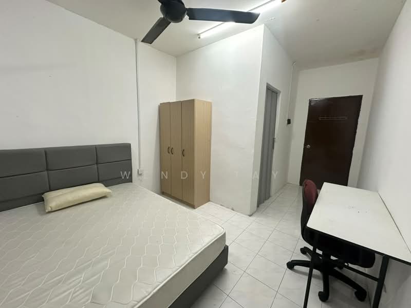 Kondominium untuk Dijual di Summer Park Townhouse @ Seri Alam - Wendy Tay - PropertyGuru.com.my
