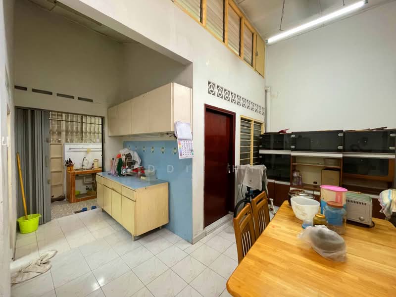 Rumah Teres 1 Tingkat untuk Dijual di Seksyen 8 (Petaling Jaya) - Eddie Hi - Kitchen - PropertyGuru.com.my