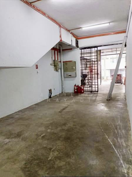 Warehouse for Rent in Taman Desa Jaya (Johor Bahru) - APRILIA CHAYADI - PropertyGuru.com.my