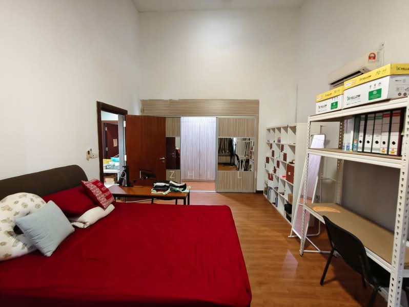 Semi-Detached House for Rent in Subang Jaya (Selangor) - Qi Zhi Lim - Bedroom - PropertyGuru.com.my
